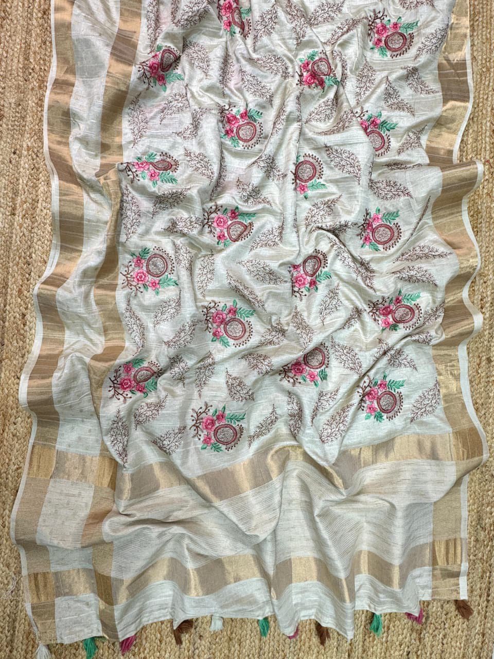 Kashmiri Style Multi-Thread Embroidery Pure Tusser Cotton Saree With Running Blouse