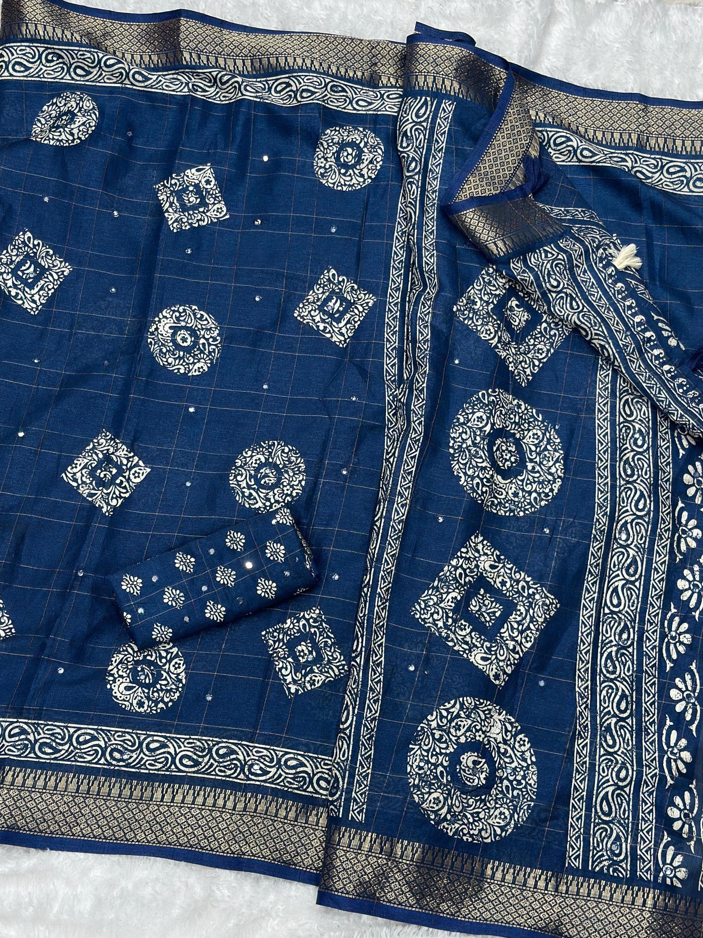 Women's Beautiful Kalamakari Printed Paper Mirror Work Muslin Cotton Saree With Blouse