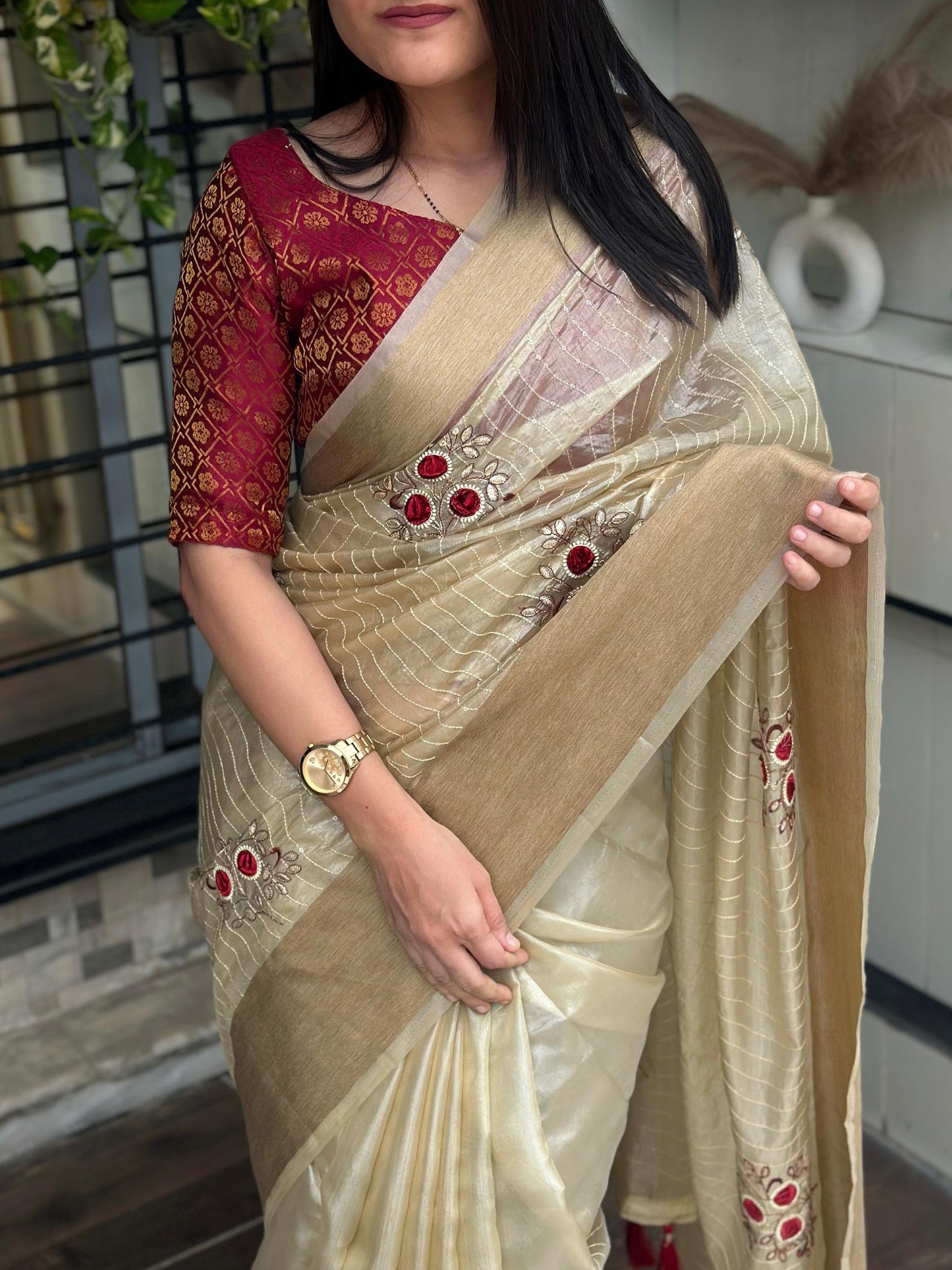 Elegant Contrast Blade Cut Thread Work With Xari Organza Silk Saree with Contrast Jacquard Blouse