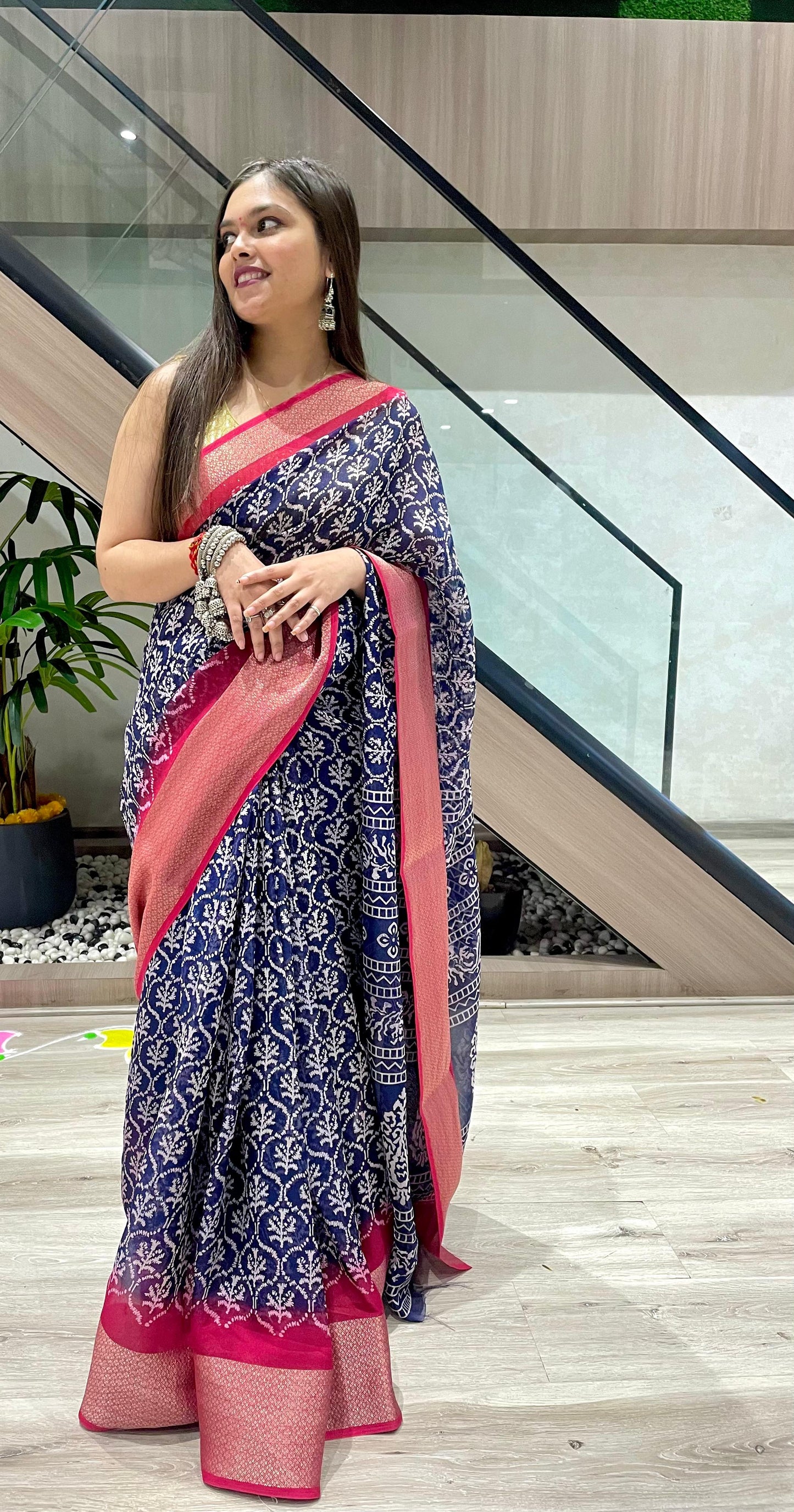 Soft Blooming Marshmallow Fabric Saree with Jacquard Border and Contrast Blouse