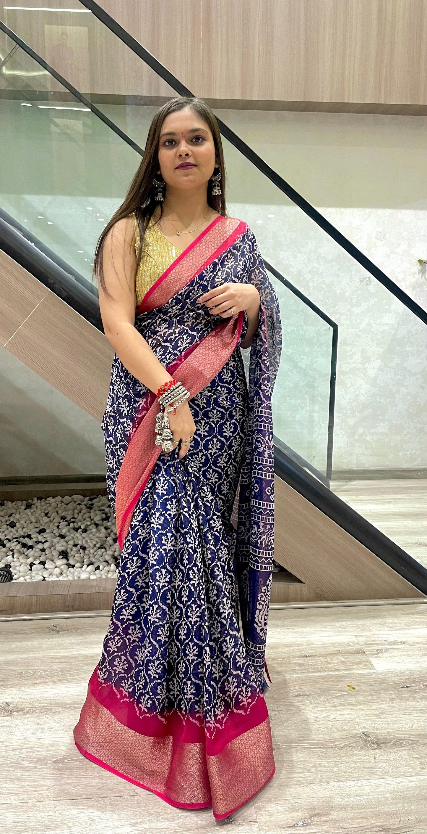 Soft Blooming Marshmallow Fabric Saree with Jacquard Border and Contrast Blouse