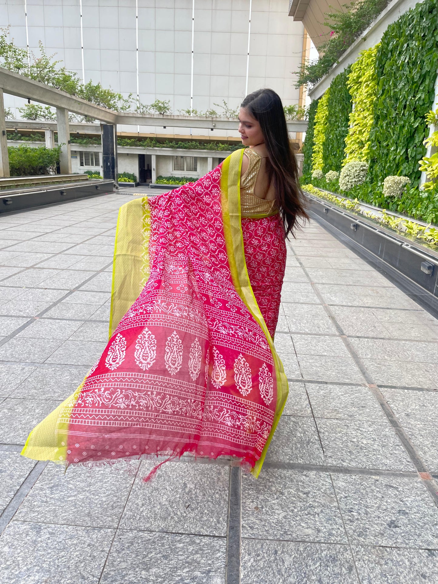 Soft Blooming Marshmallow Fabric Saree with Jacquard Border and Contrast Blouse