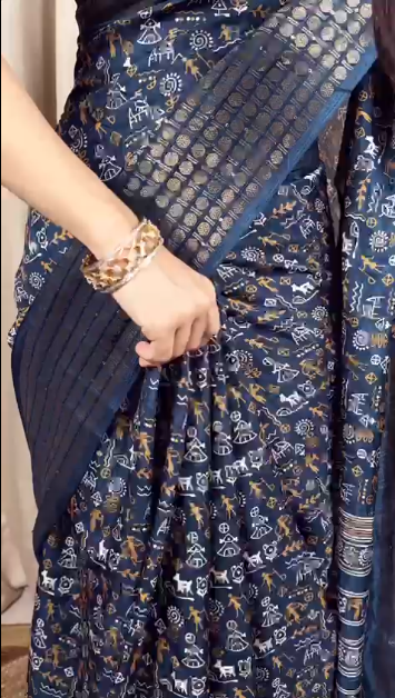 "Dreamy Kalamkari Print Saree: Embrace Royalty in Soft Cotton Elegance!"