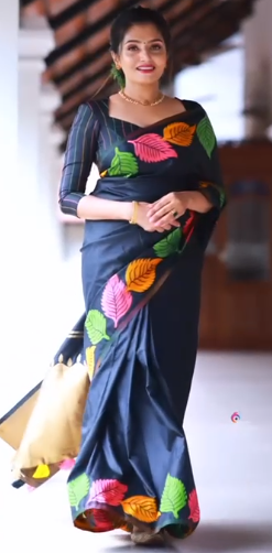 "Elegant Soft Silk Multicolour Leaf Woven Saree with Zari Pallu - Black Beauty"