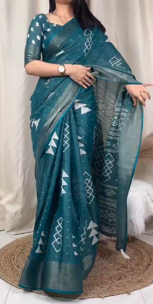 "Cotton Zari Jacquard Hand-Printed Saree: Timeless Charm with Designer Weaving & Tassels"