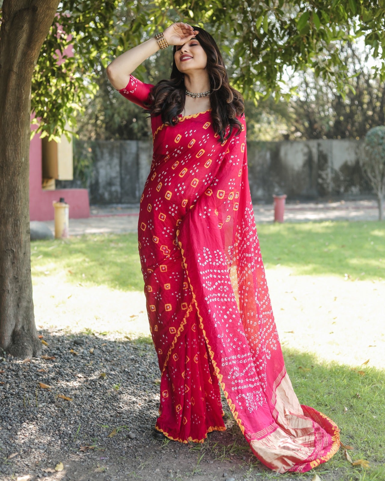 "Elegance Redefined: Premium Bandhej Silk Saree with Zari Weaving and Rich Tissue Pallu"