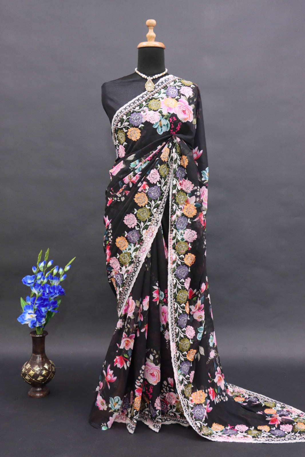 Women's Party Wear Digital Print and Sequins Designer Saree with Blouse