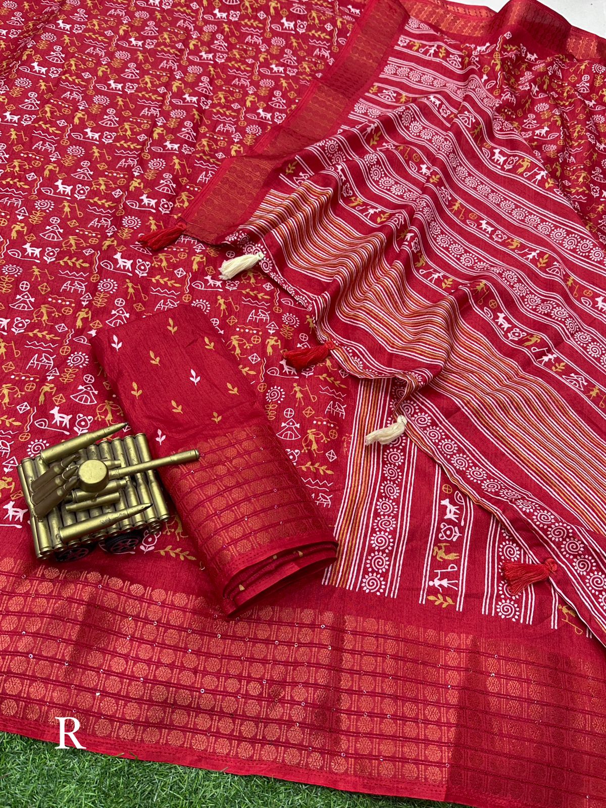 "Dreamy Kalamkari Print Saree: Embrace Royalty in Soft Cotton Elegance!"