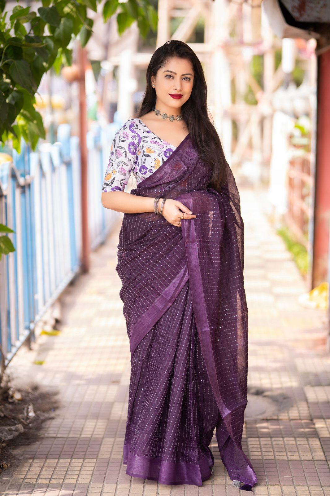 "Elegant Linen Saree with Golden Pattu Border and Sequence Work"