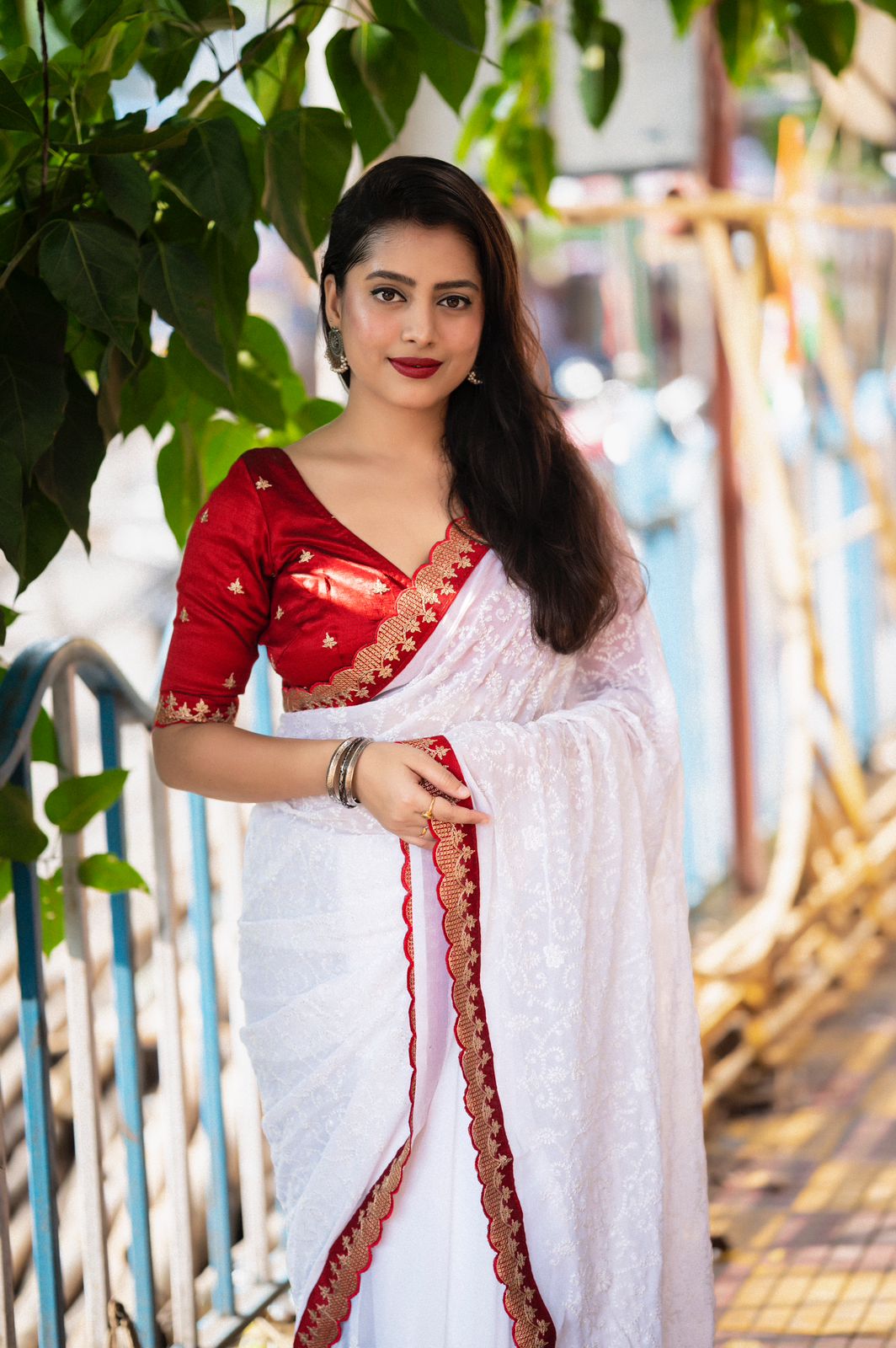 "Bengal Queen Elegance: White Georgette Chikankari Saree with Red Zari & Sequence Border - Perfect for Festivals and Celebrations"