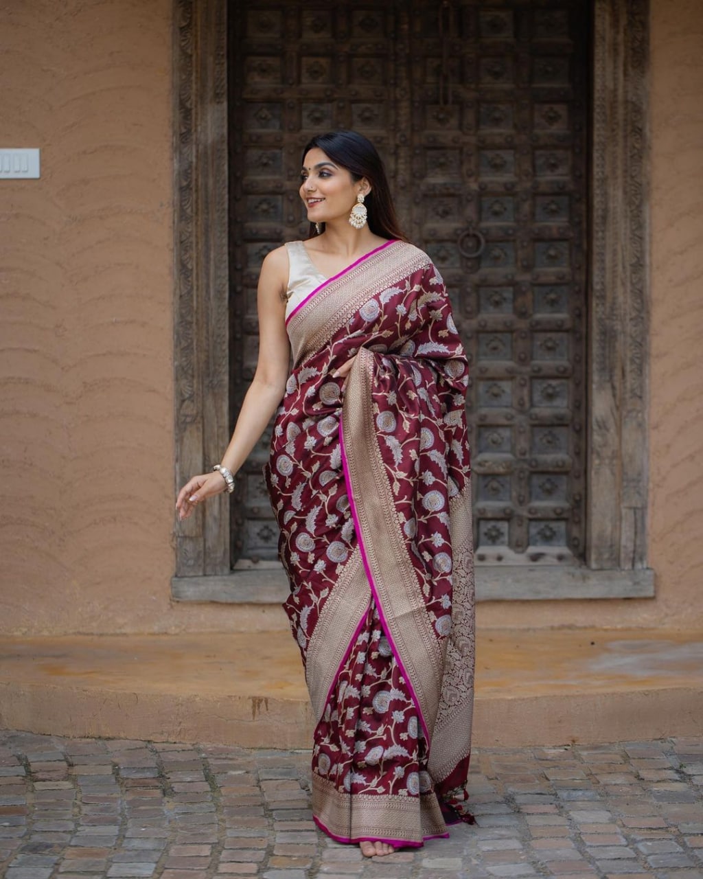 "Exquisite Organic Banarasi Sarees: Breathable Elegance for Unforgettable Weddings"