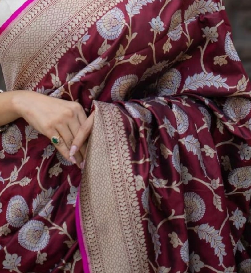 "Exquisite Organic Banarasi Sarees: Breathable Elegance for Unforgettable Weddings"