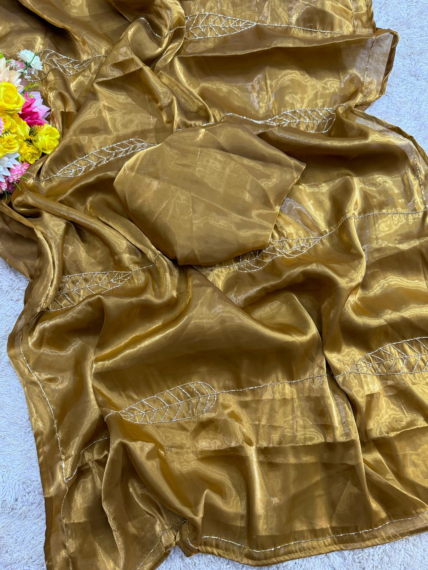 "Handcrafted Crape Organza Saree: Exquisite Handwork, 5.5m Length, Includes Unstitched Blouse - Elevate Your Elegance!"