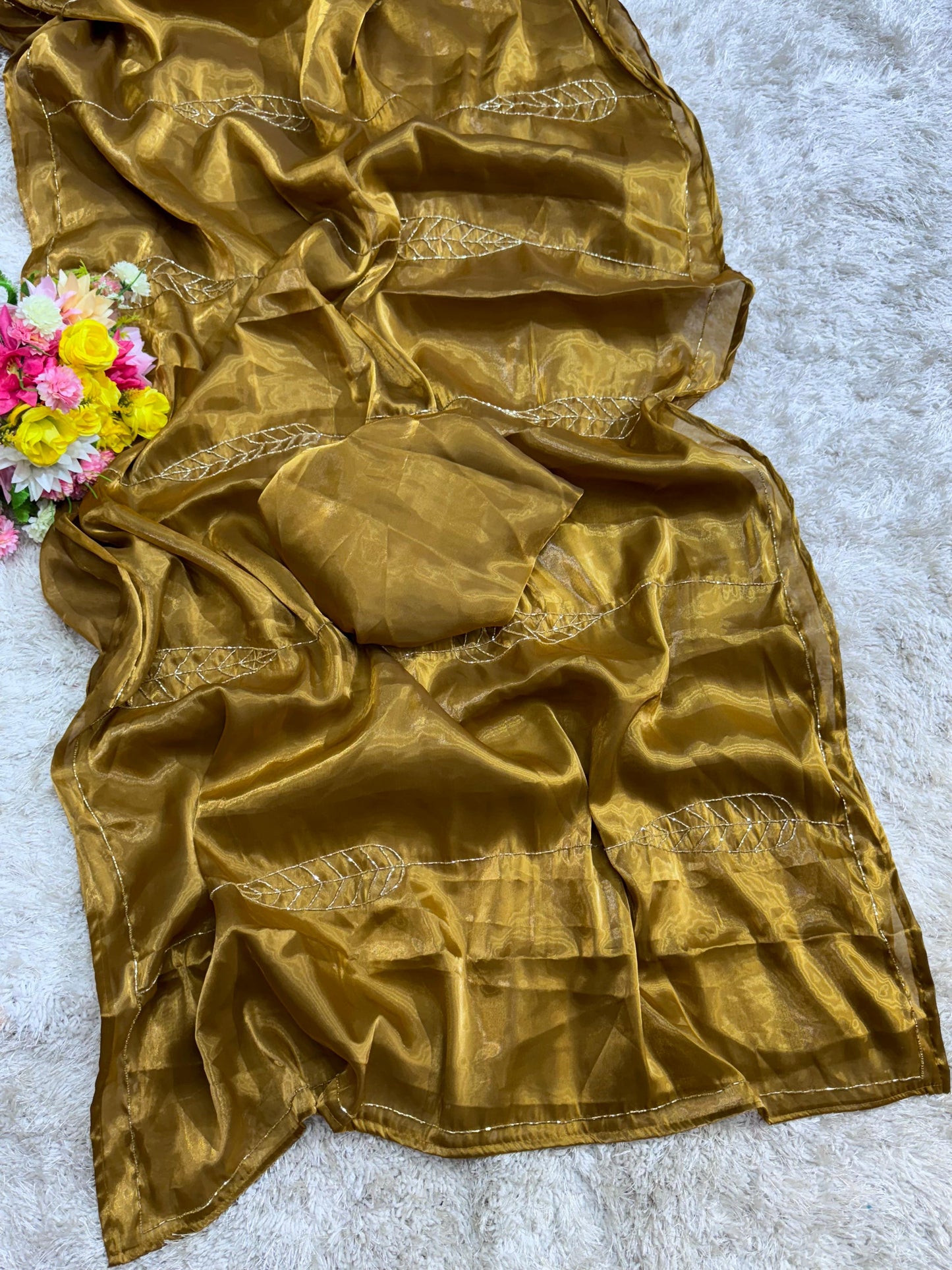 "Handcrafted Crape Organza Saree: Exquisite Handwork, 5.5m Length, Includes Unstitched Blouse - Elevate Your Elegance!"