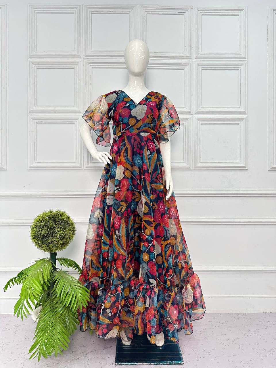 "Summer Bliss: Printed Organza Flair Gown - Ready-to-Wear XL (42")"