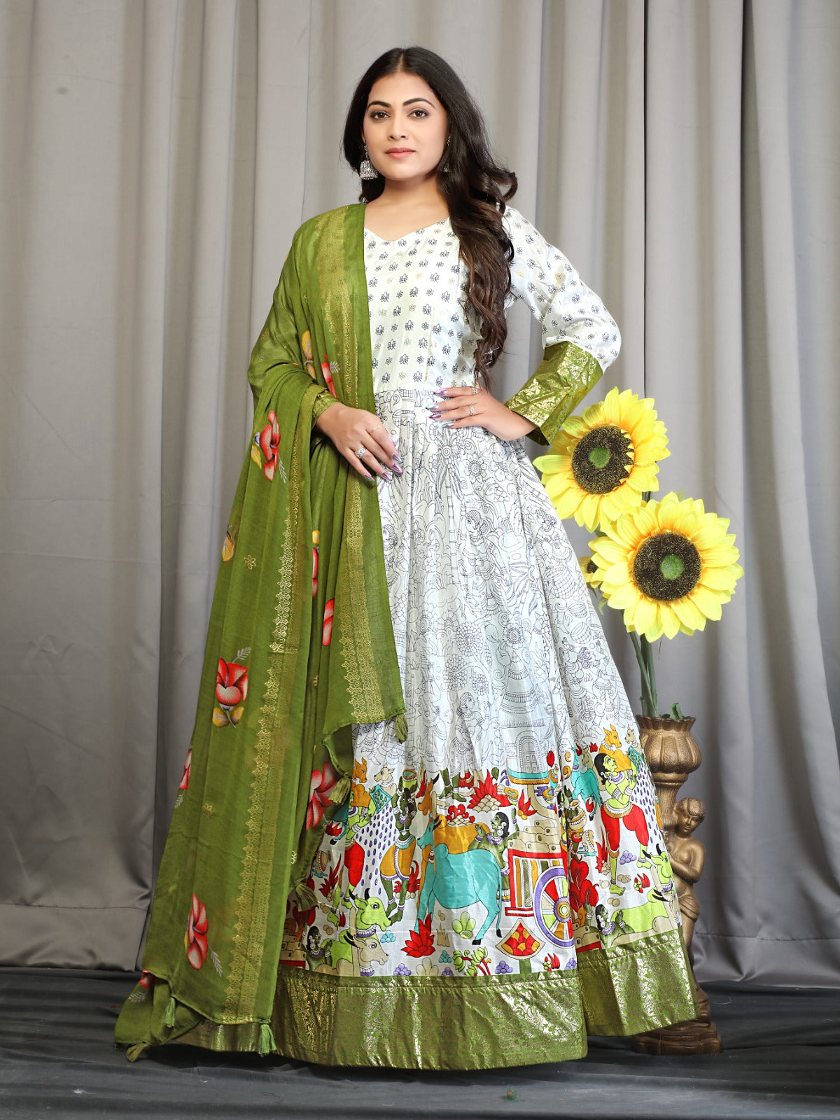 Women's Beautiful Dola Silk Foil Printed Gown with Chiffon Dupatta