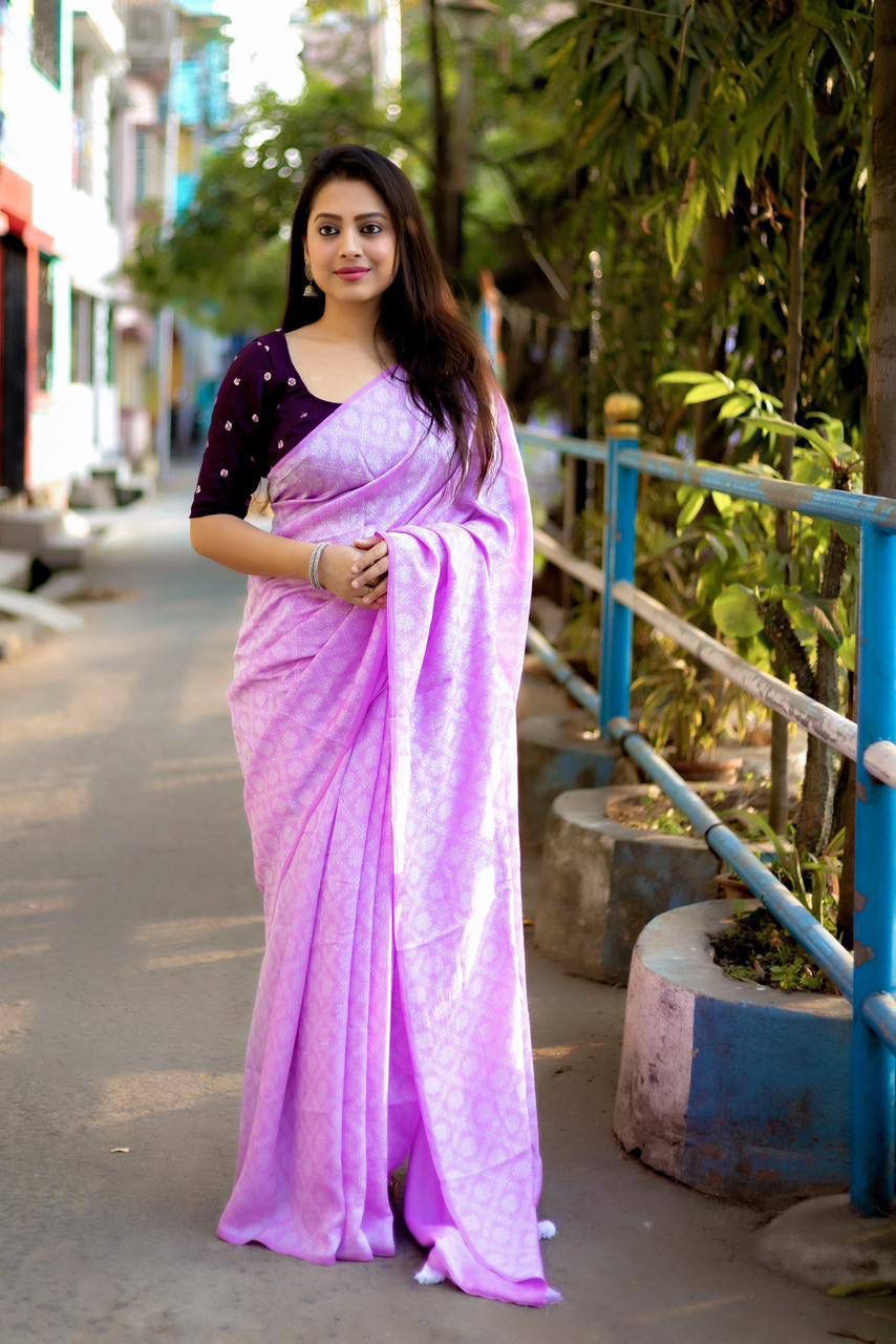 "Patola Style Soft Cotton Crape Saree with Jacquard Design and Silk Embroidered Blouse Set"