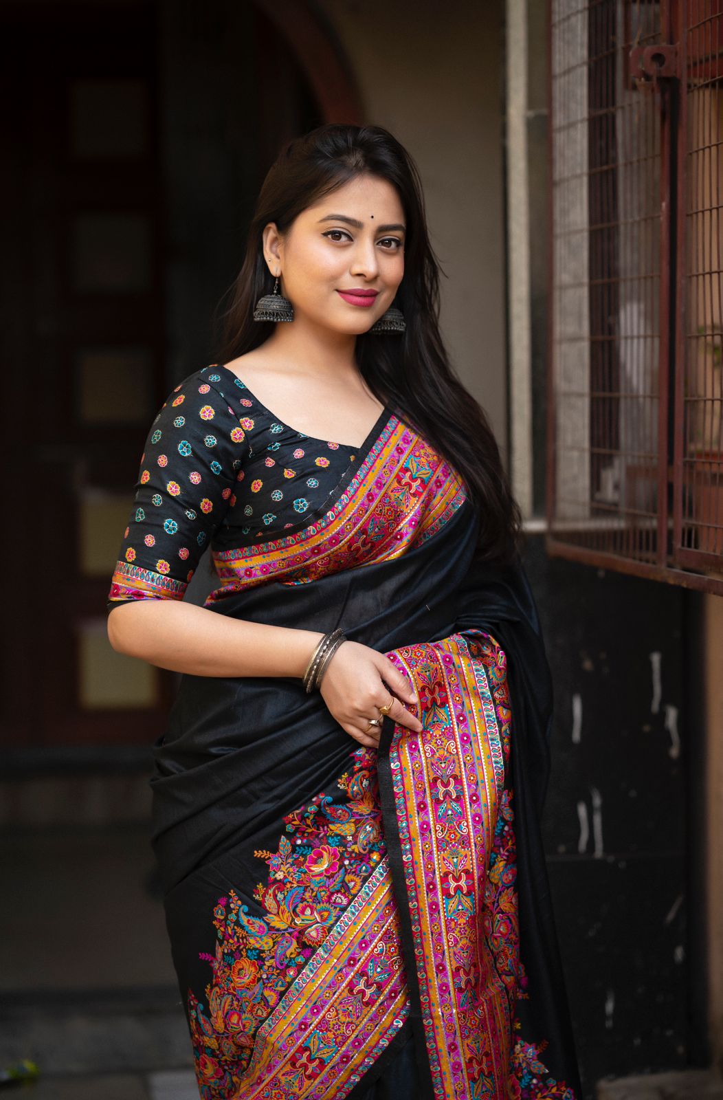 Women's Beautiful Soft Cotton Woven Design Kashmiri Saree with Blouse