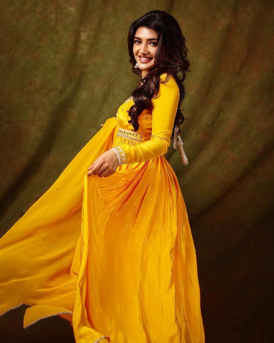 South Actress Sreeleela Inspired Yellow Colour Gown with Dupatta