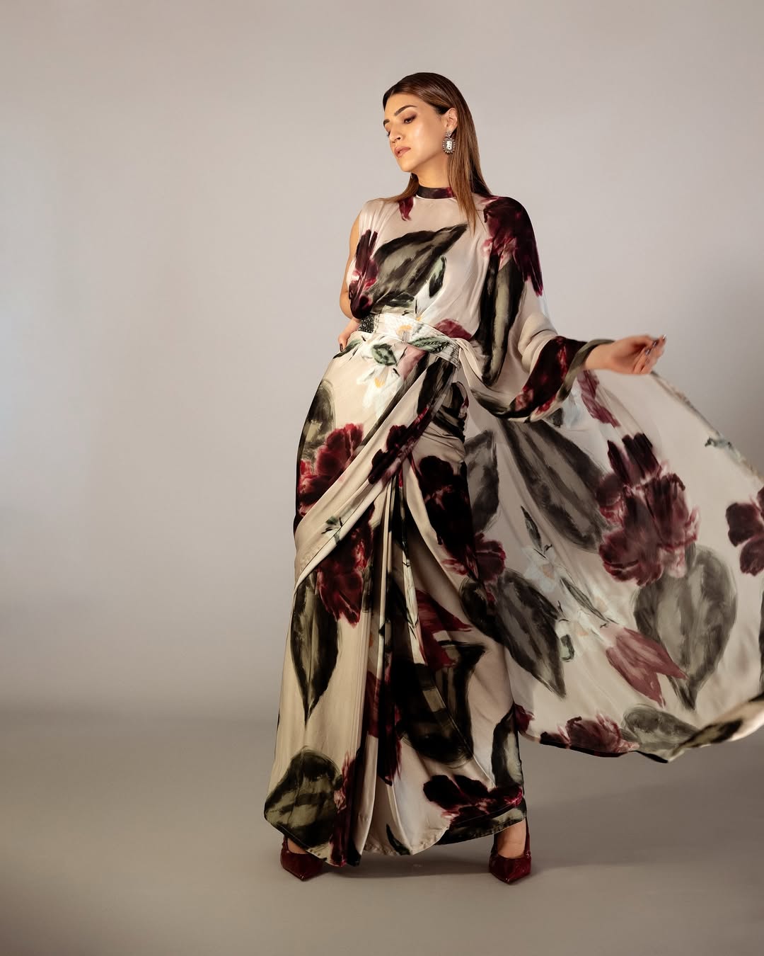 Kriti Sanon Inspired Floral Digital Print Japan Satin Silk Saree with Matching Blouse