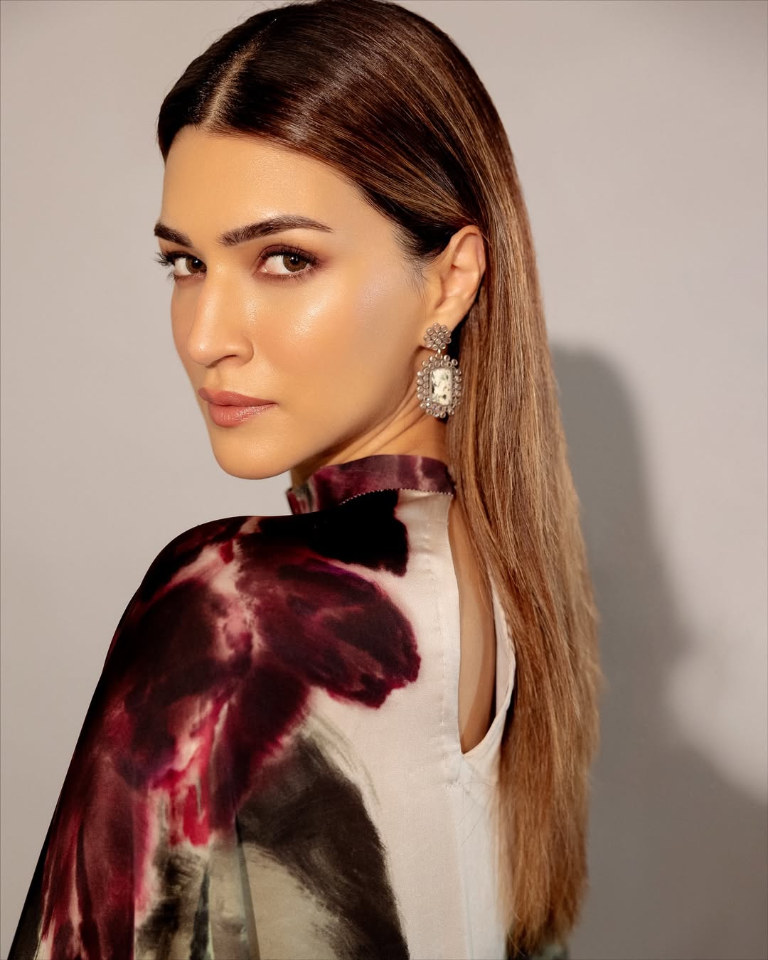 Kriti Sanon Inspired Floral Digital Print Japan Satin Silk Saree with Matching Blouse