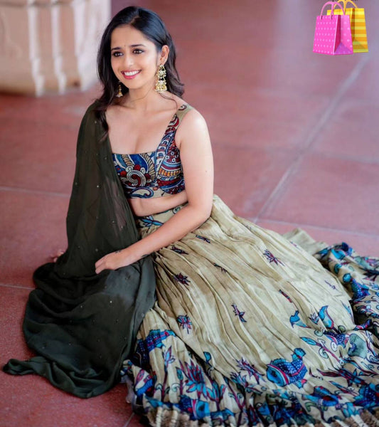 "Exquisite Kalamkari Lehenga Choli Set: Traditional Elegance in Chent Crepe"