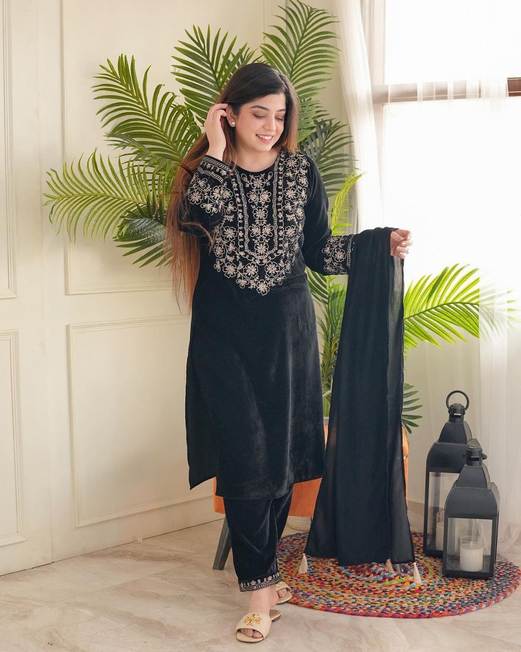 "Velvet Elegance: Winter-Ready Embroidered Viscos Velvet Top Wear Kurta , Free-Size Pant, and Georgette Dupatta"