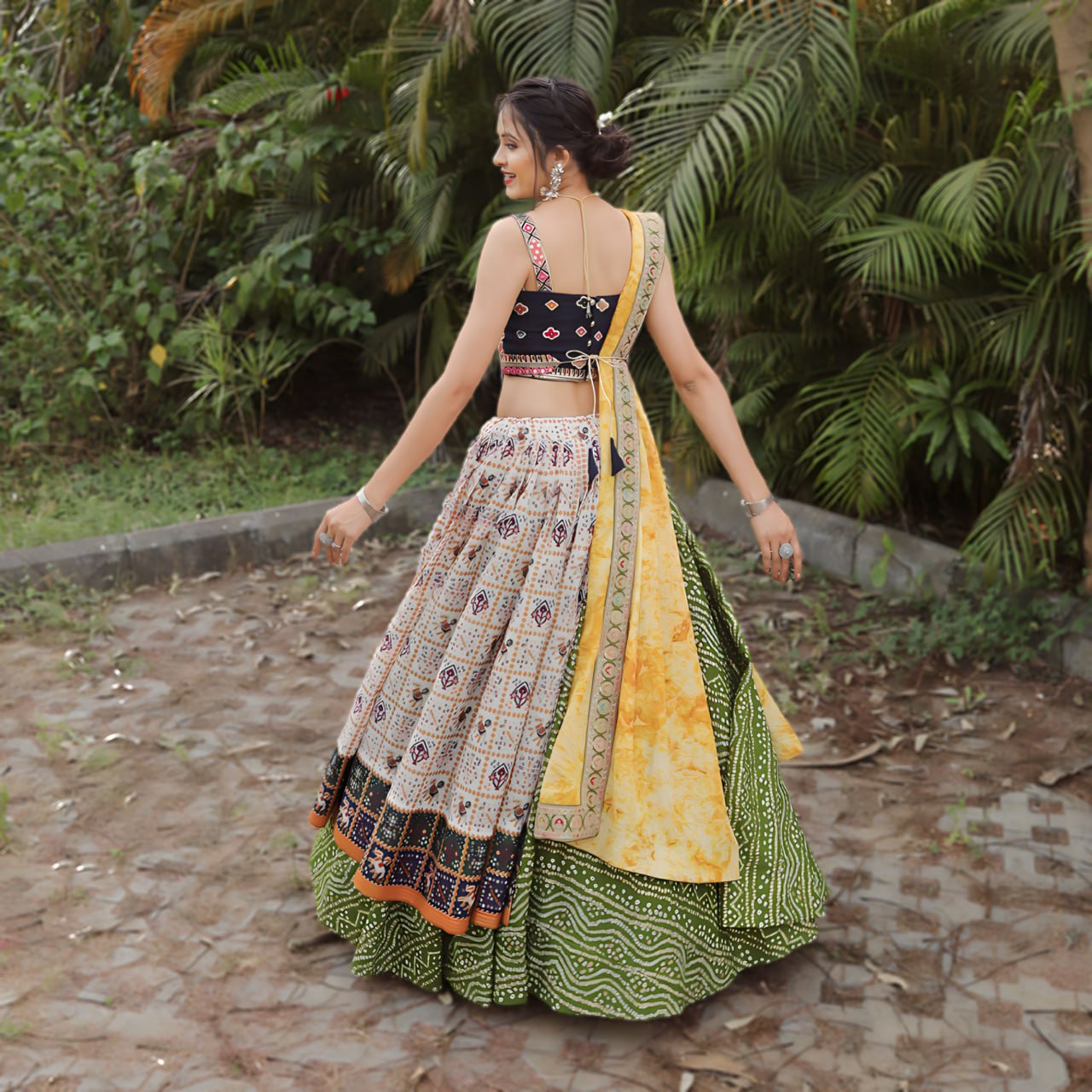 "Exquisite Bandhej Patola Foil Print Lehenga Choli Set: Elegance Redefined"