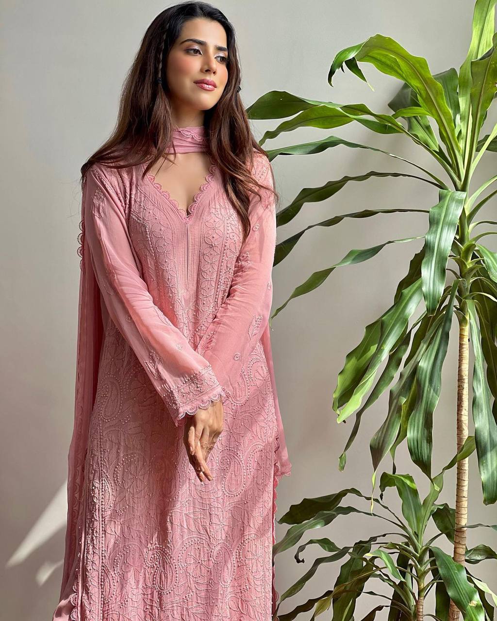 "Exquisite Faux Georgette Thread Embroidered Kurta Set with Free-Size Palazzo and Dupatta"