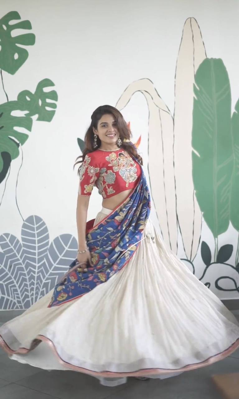 "Kalamkari Diamond Chent Crep Lehenga Choli Set"