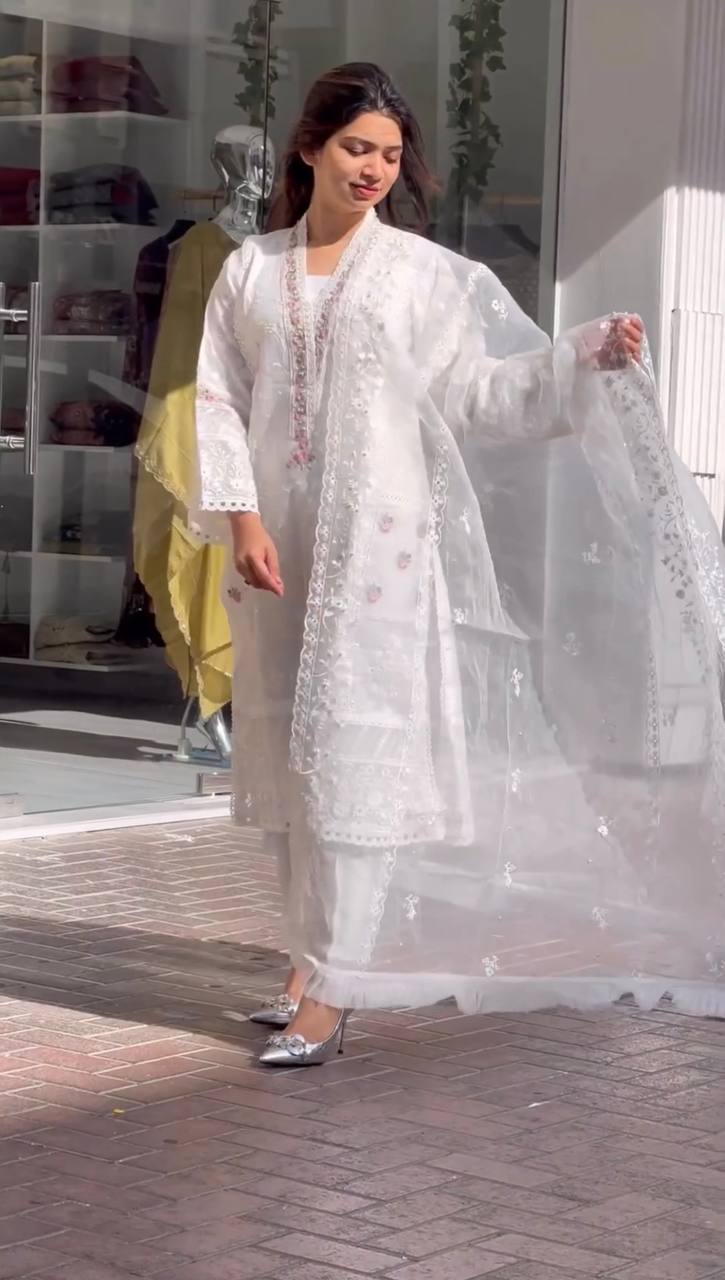 "Embroidered White Colour Organza Party Wear Kurta Top,Pant and Fancy Dupatta"