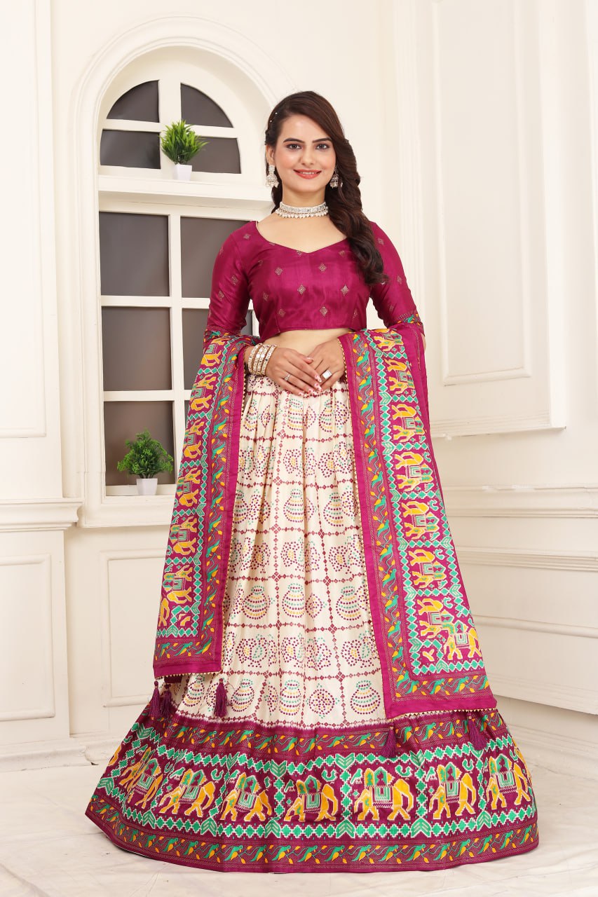 Women's Beautiful Bandhani & Patola Prints Tussar Silk Lehenga Choli Set