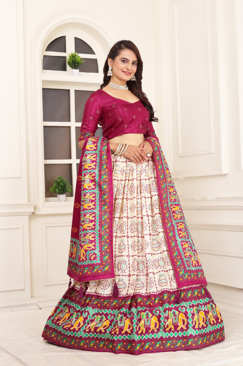 Women's Beautiful Bandhani & Patola Prints Tussar Silk Lehenga Choli Set