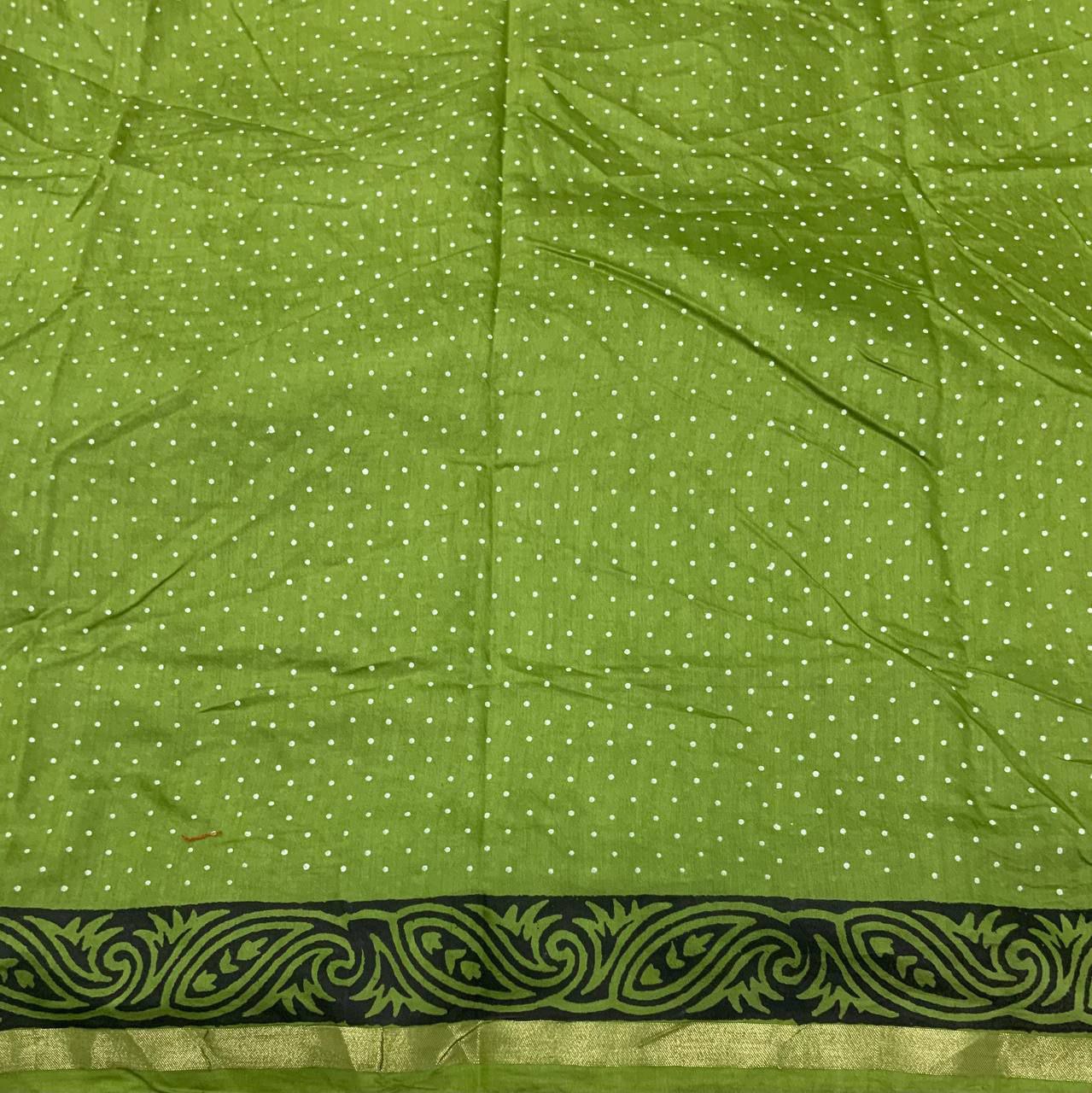 Women's Beautiful Zari Woven Border Hand Block Printed Chanderi Cotton Bandhani Saree With Blouse