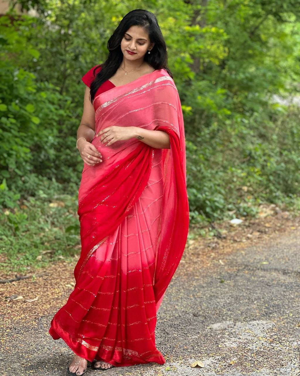 Elegant Pure Viscose Georgette Saree with Padding Dye Print & Satin Patta Border