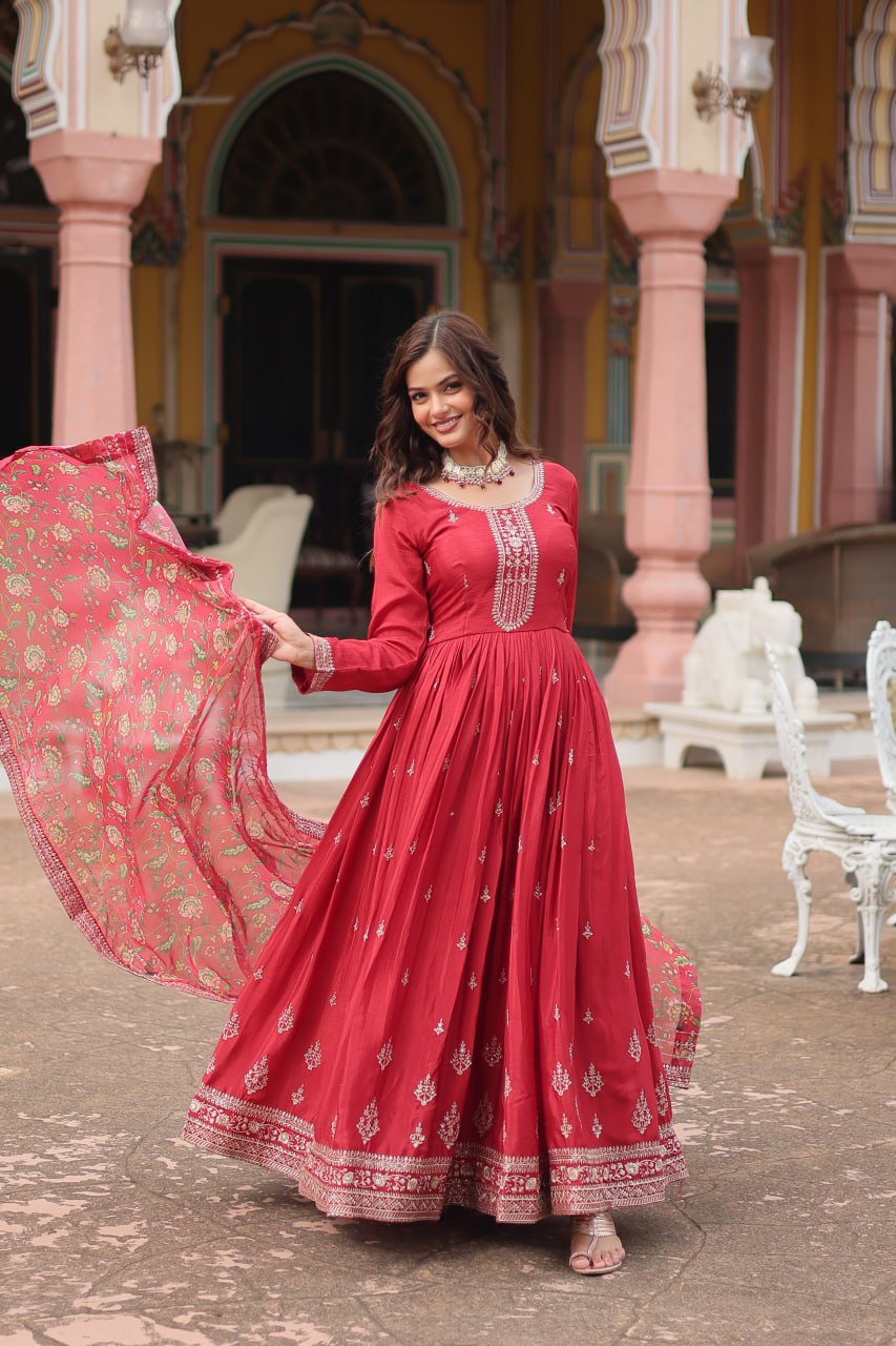 Stunning Chinon Gown with Kalamkari Tebby Silk Dupatta