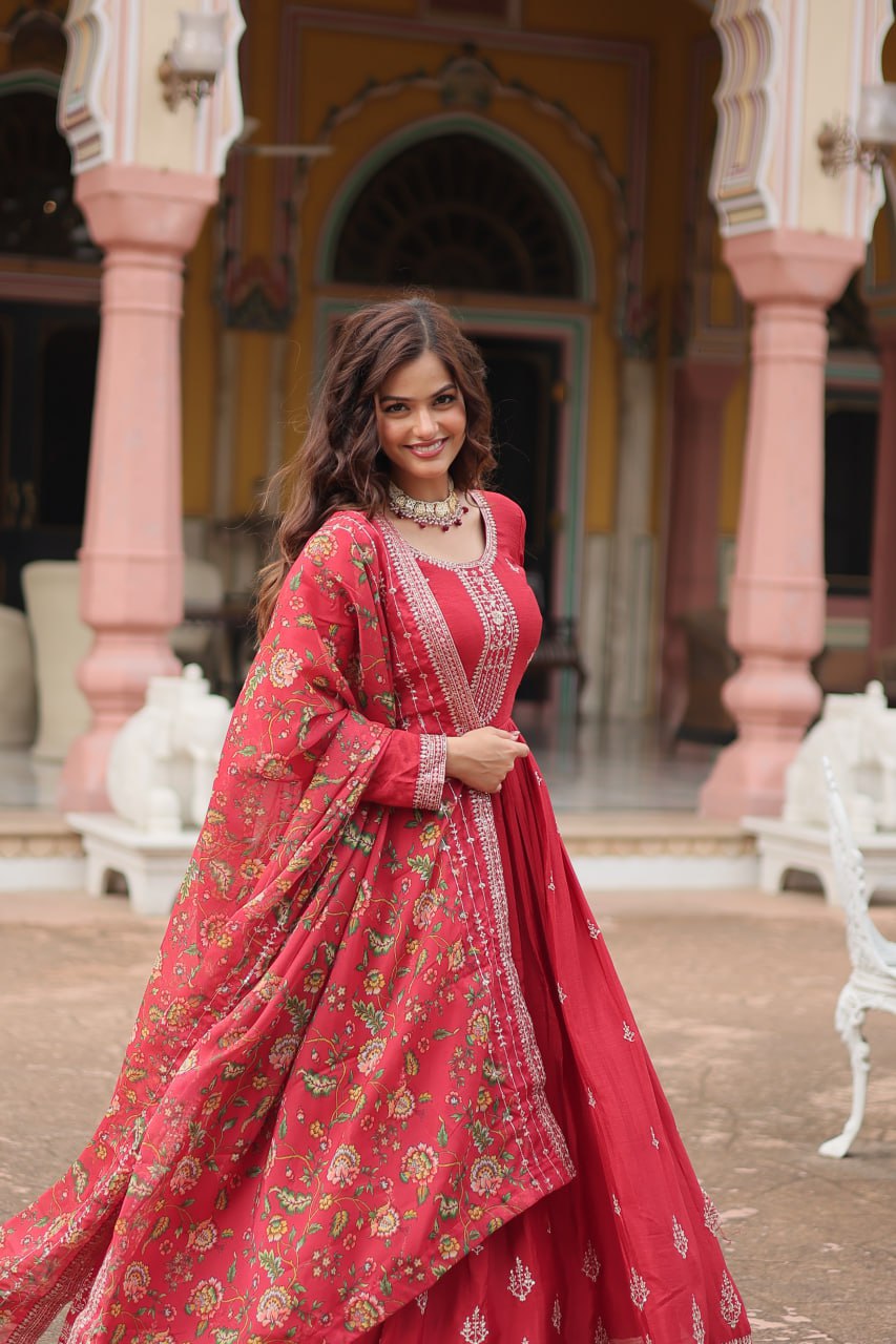 Stunning Chinon Gown with Kalamkari Tebby Silk Dupatta