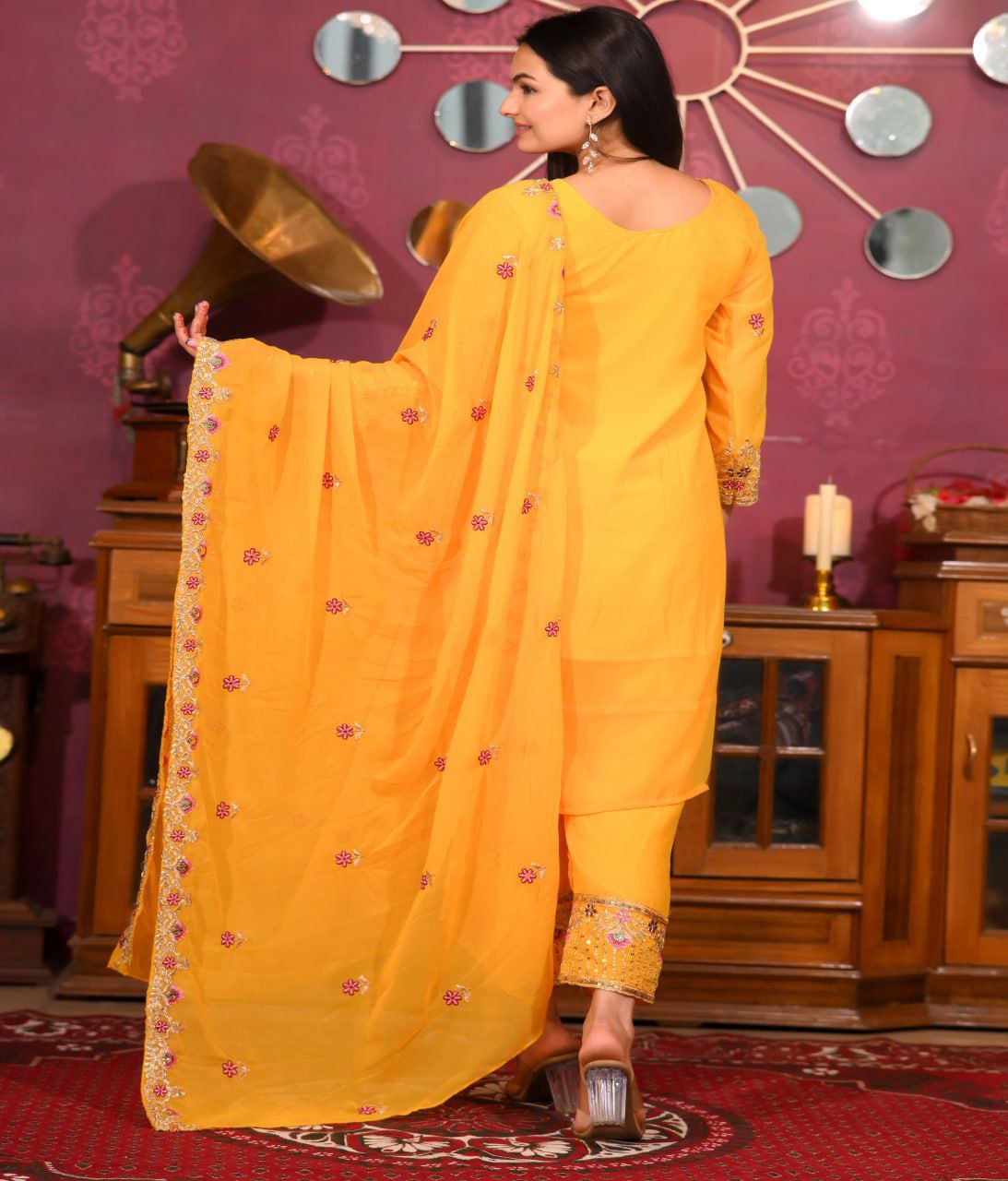 Elegant Fox Georgette Kurta Set with Dupatta