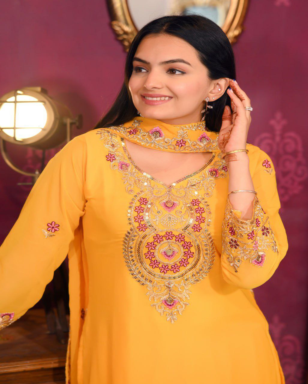 Elegant Fox Georgette Kurta Set with Dupatta