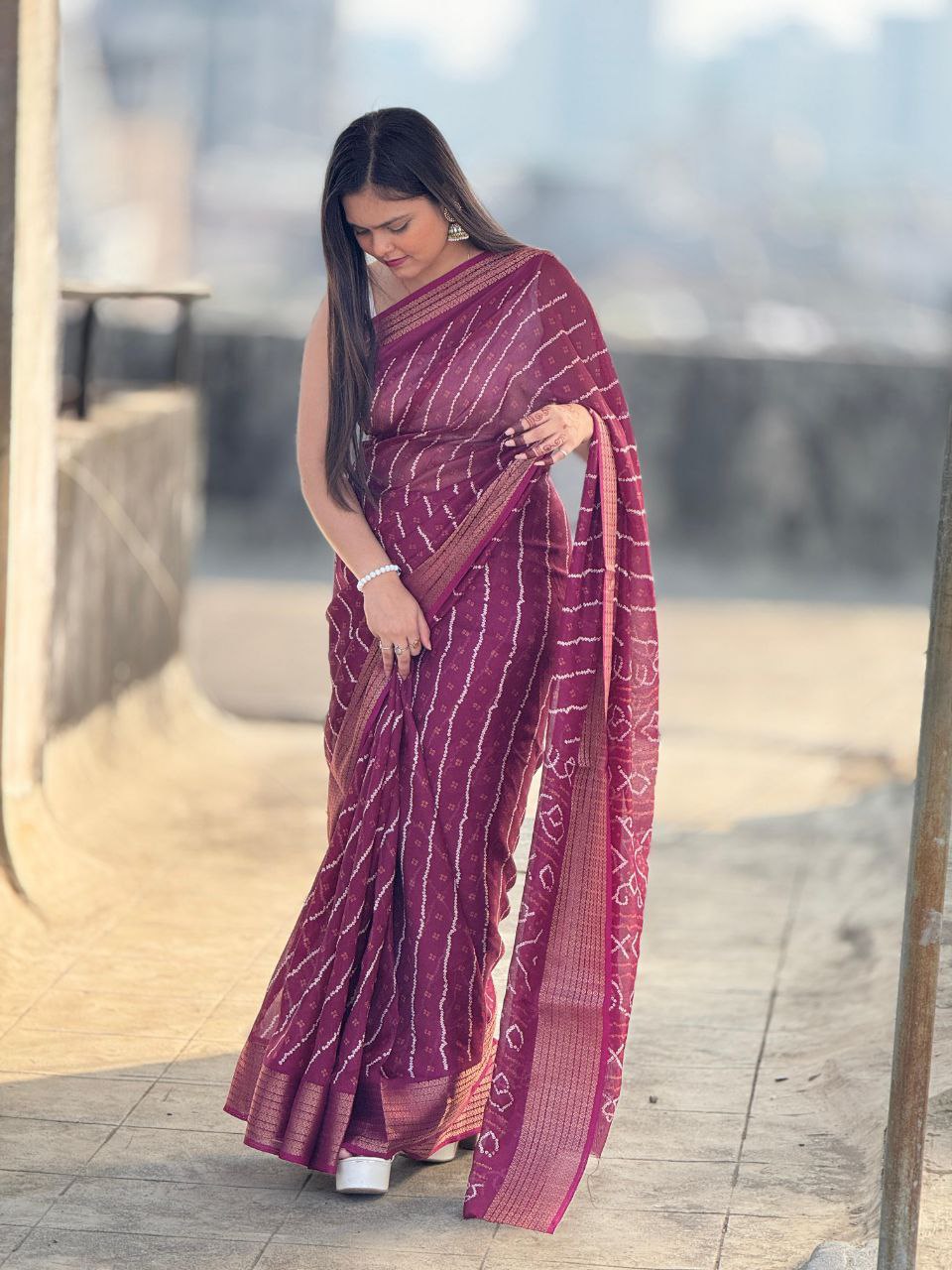 Heavy Gold Super Border & Bandhani Laheriya Print Pure Viscose Saree with Running Blouse