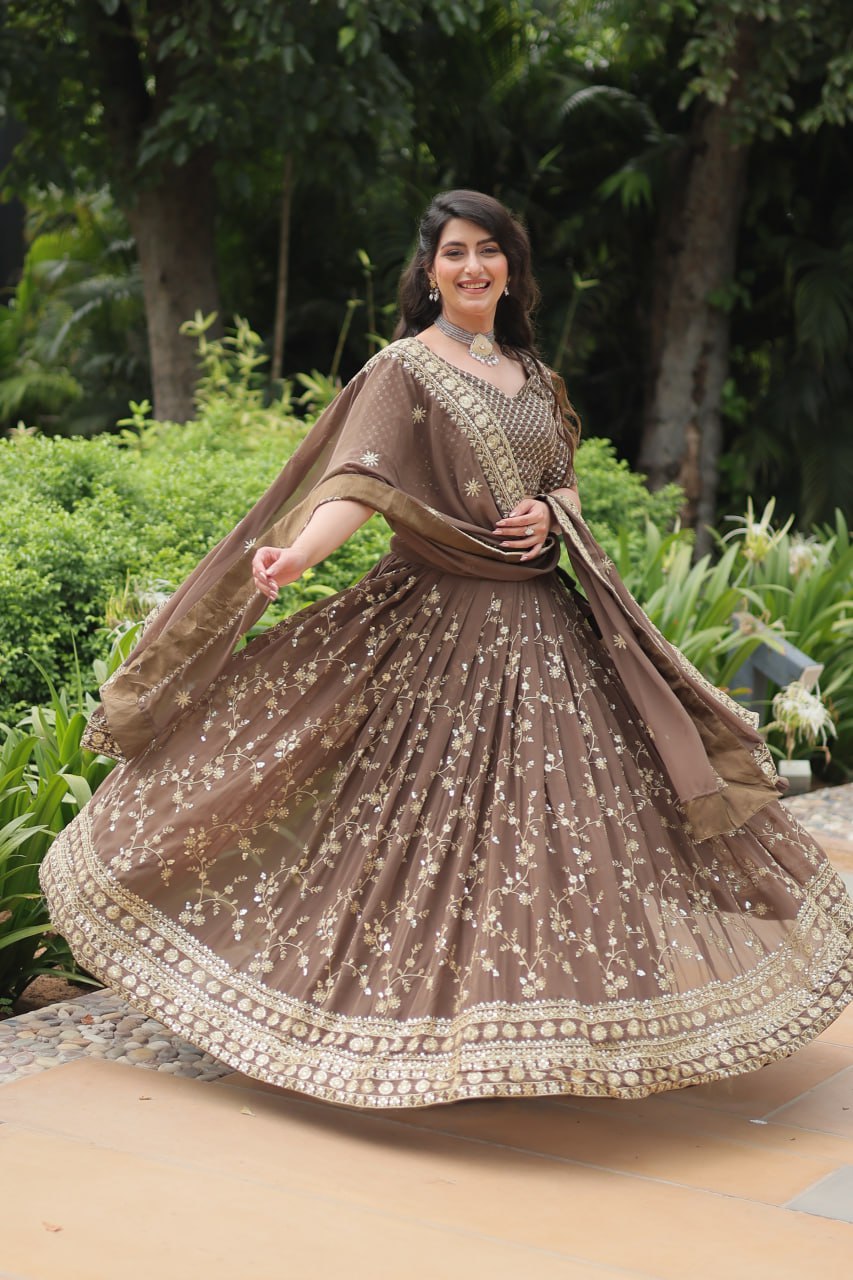 Elegant Faux Blooming Embroidered Lehenga Choli Set with Dupatta