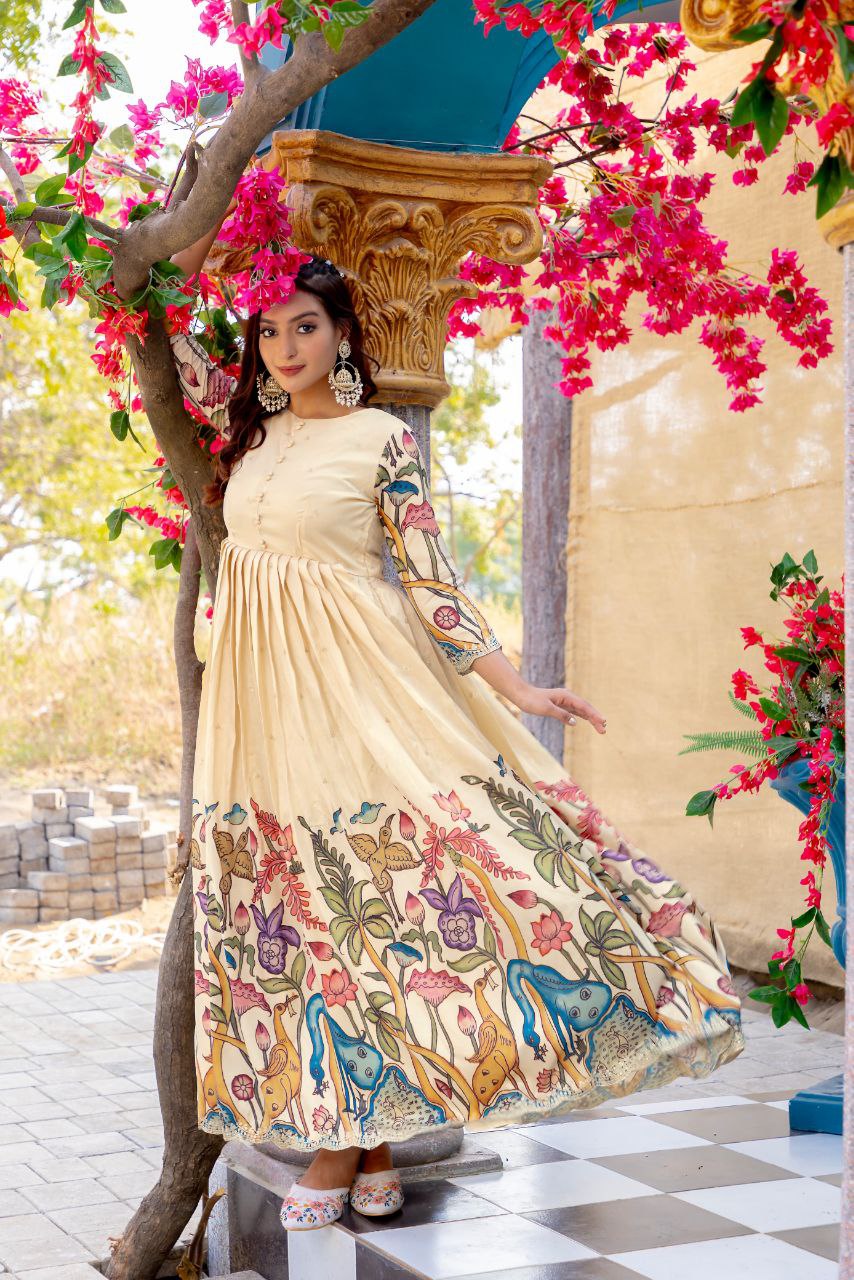 Elegant Kalamkari Printed Gown with Scallop Embroidery Details