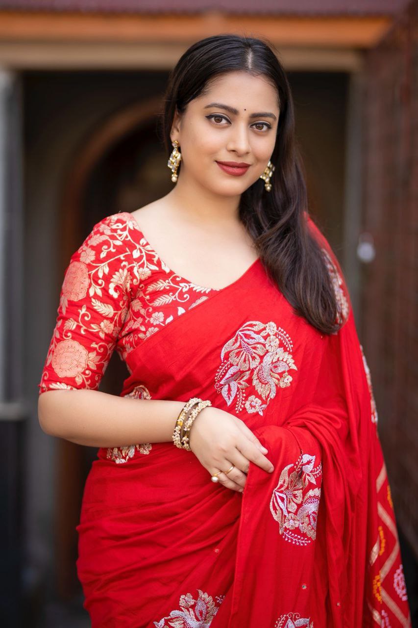 Zari Embroidery Work Pure Chanderi Cotton Bandhani Gharchola Saree with Tye-Dye Banarasi Blouse