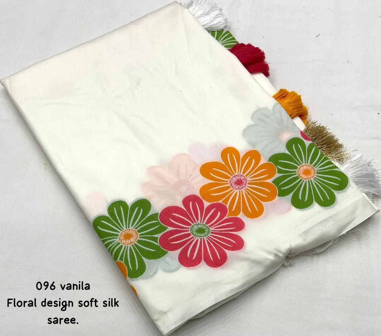 Elegant Soft Silk Floral Woven Saree with Blouse