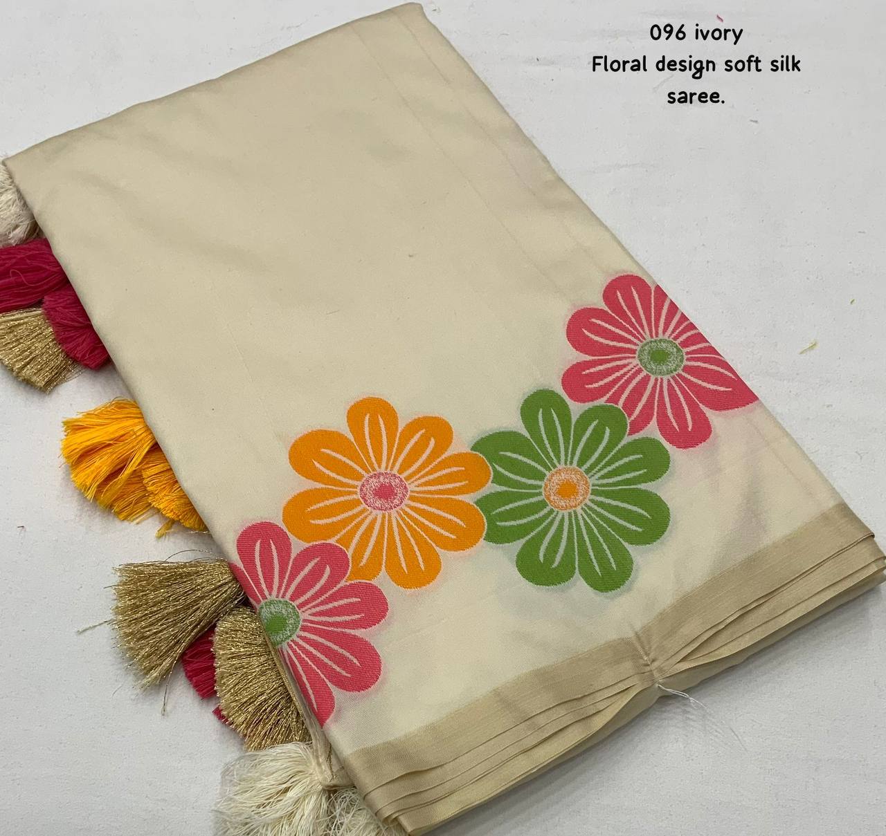 Elegant Soft Silk Floral Woven Saree with Blouse