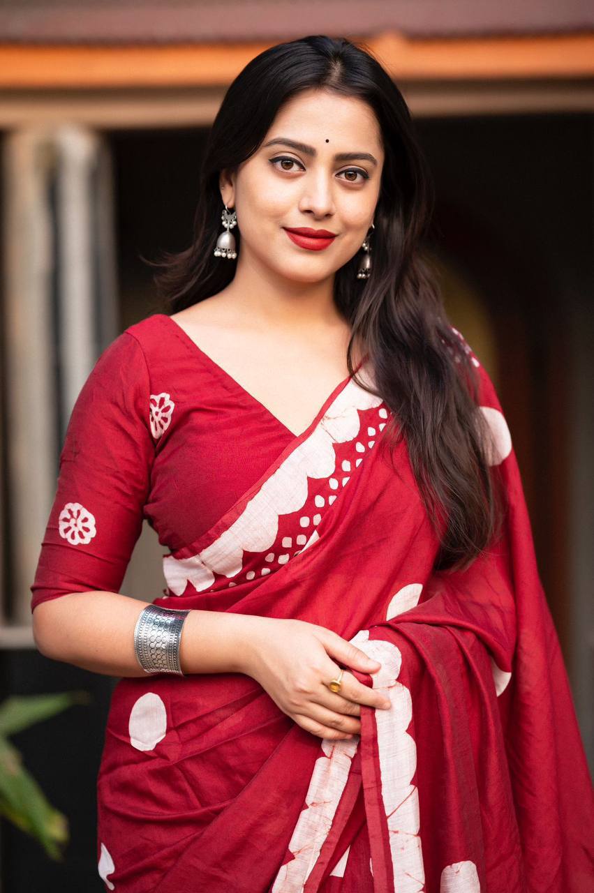 Handblock Polka Dot Batik Printed Pure Chanderi Cotton Saree With Blouse