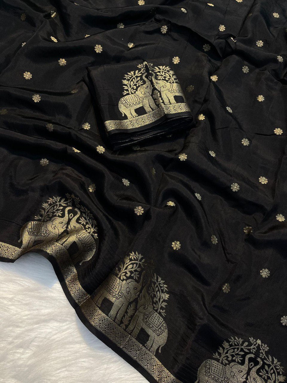 Super Zari Weaving Elephant Border Viscose Russian Silk Saree With Blouse