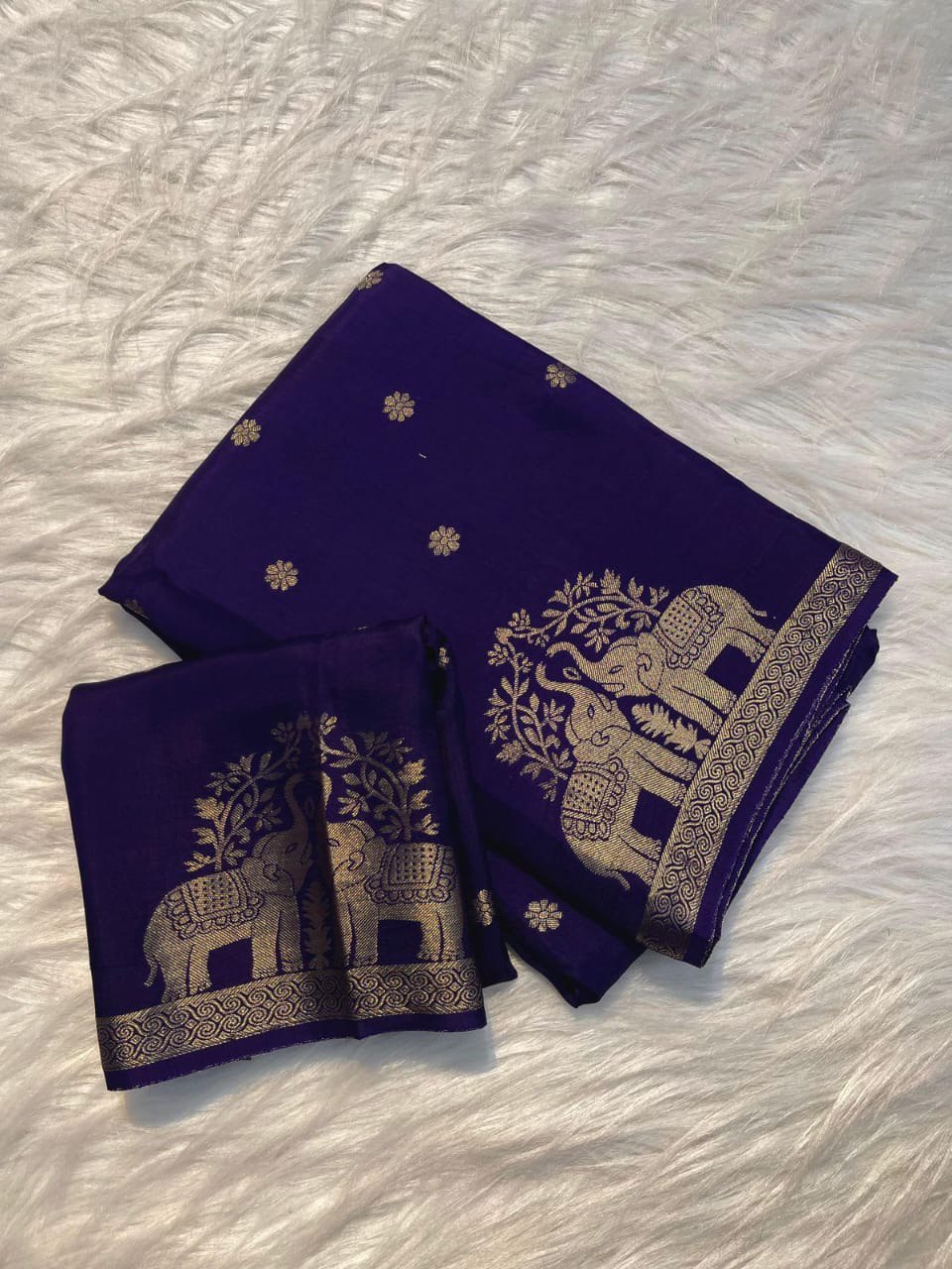 Super Zari Weaving Elephant Border Viscose Russian Silk Saree With Blouse