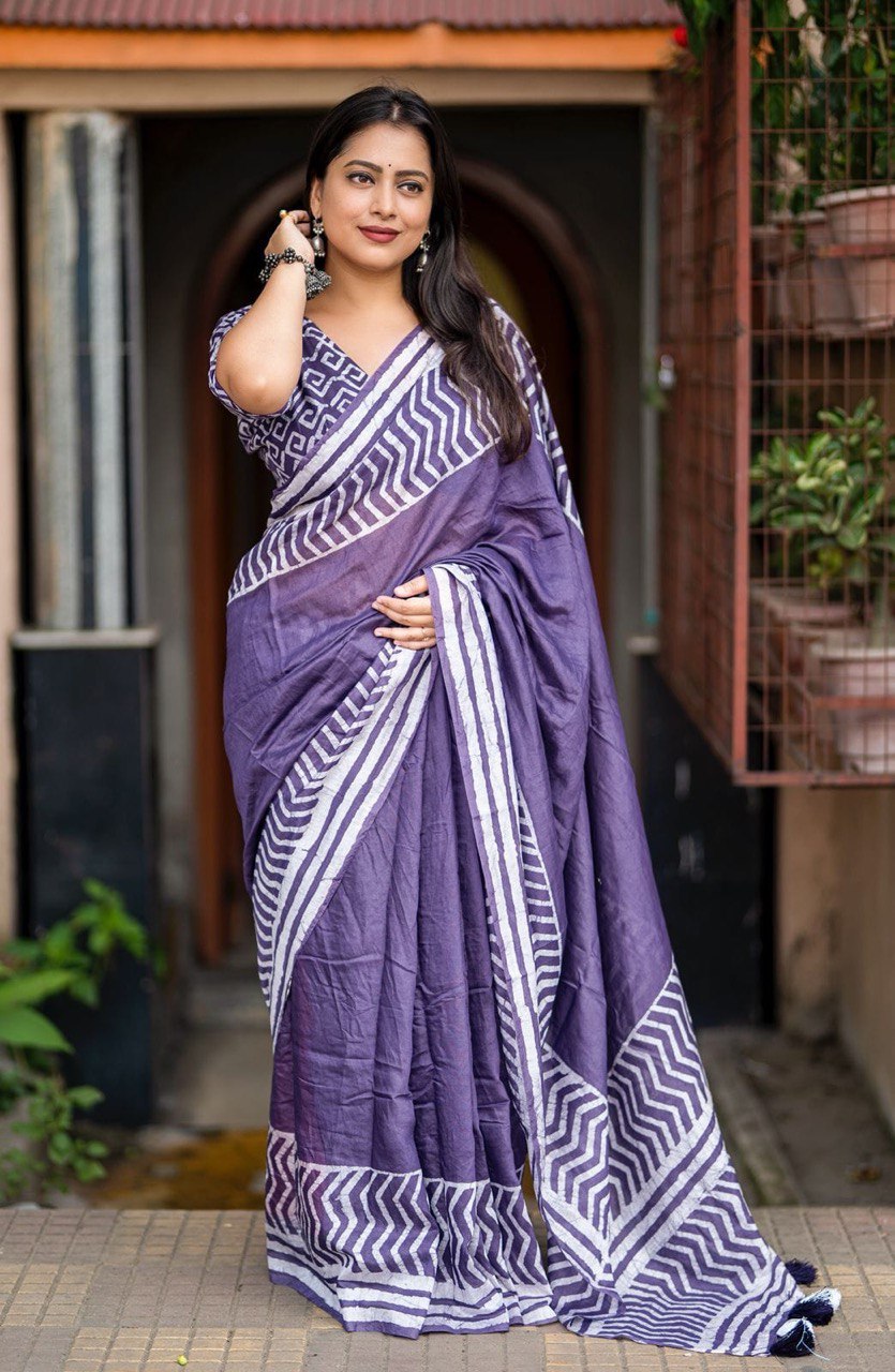 Pure Chanderi Cotton Gala Style Prints Batik Saree with Blouse
