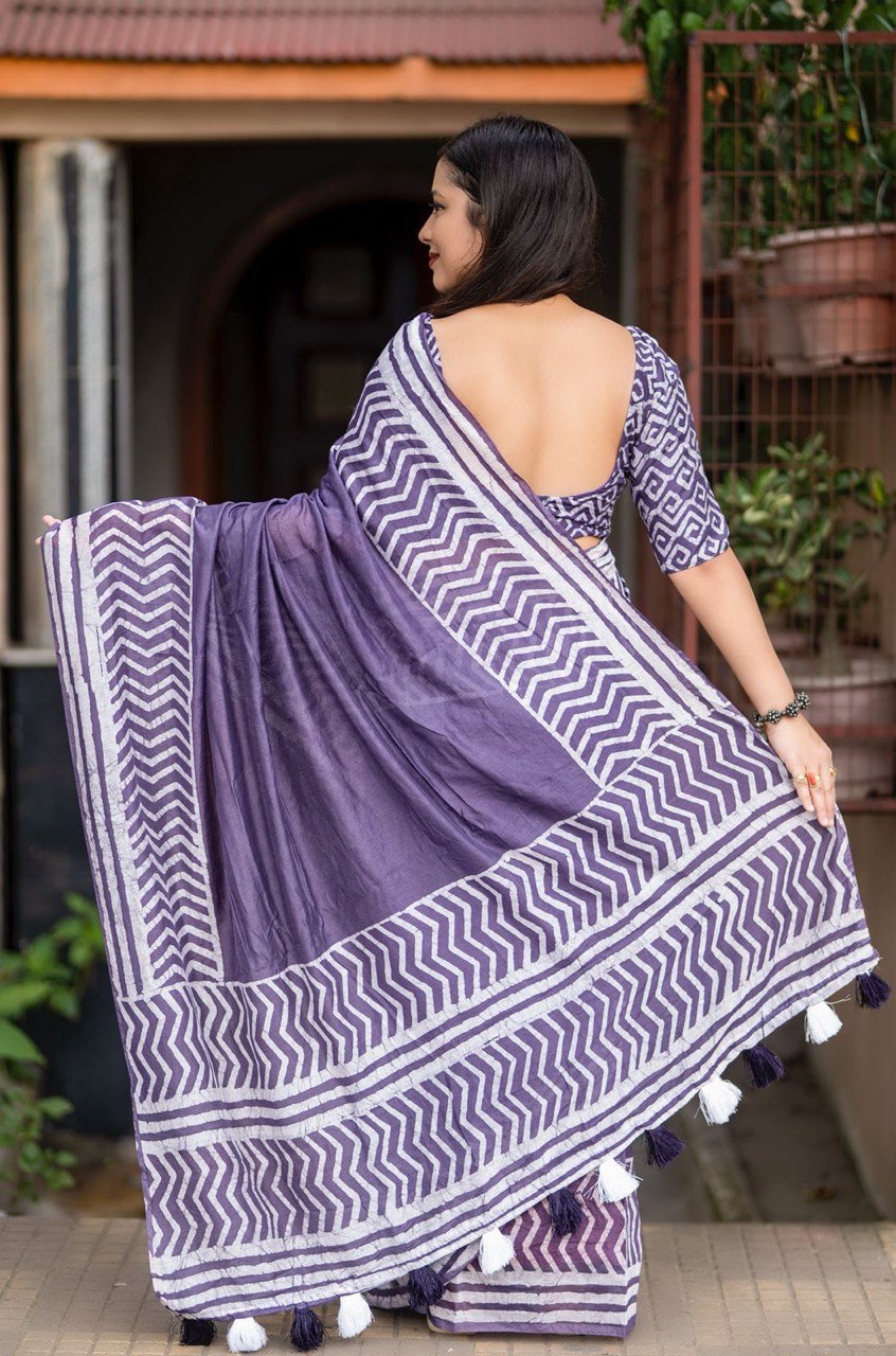 Pure Chanderi Cotton Gala Style Prints Batik Saree with Blouse